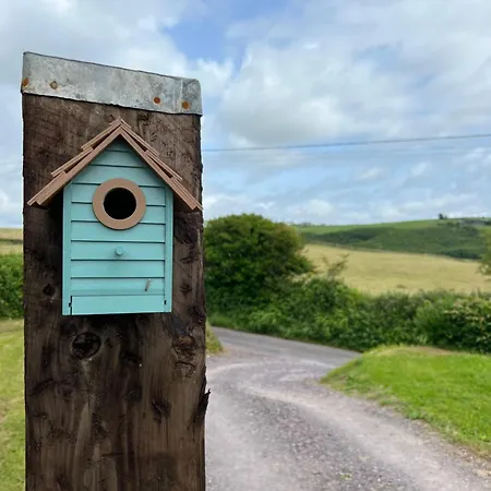 Seaview Retreat & Sauna At An Acre By The Sea *