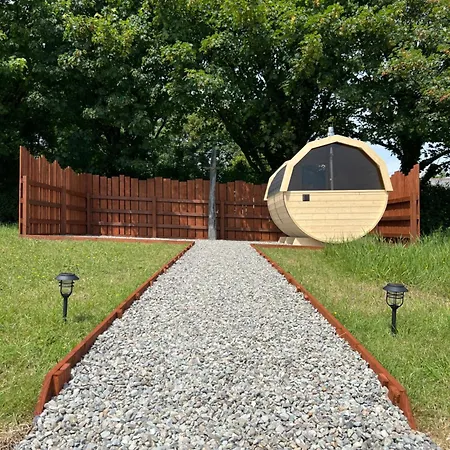 Seaview Retreat & Sauna At An Acre By The Sea 度假居 *