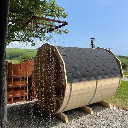 Seaview Retreat & Sauna At An Acre By The Sea *