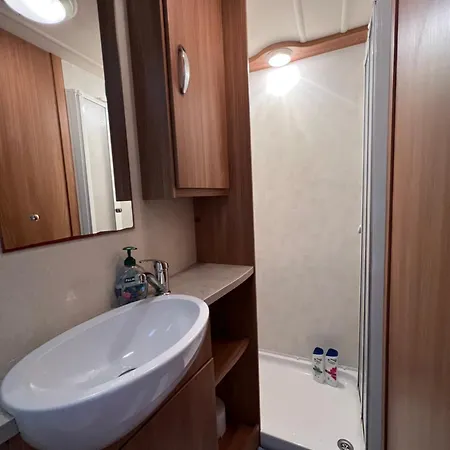 Seaview Retreat & Sauna At An Acre By The Sea 度假居