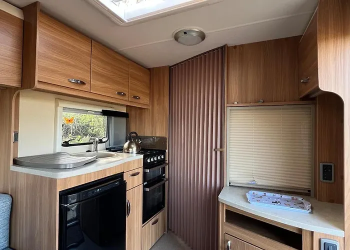 Seaview Retreat & Sauna At An Acre By The Sea בית נופש *