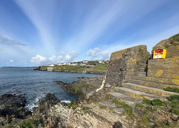 בית נופש Seaview Retreat & Sauna At An Acre By The Sea