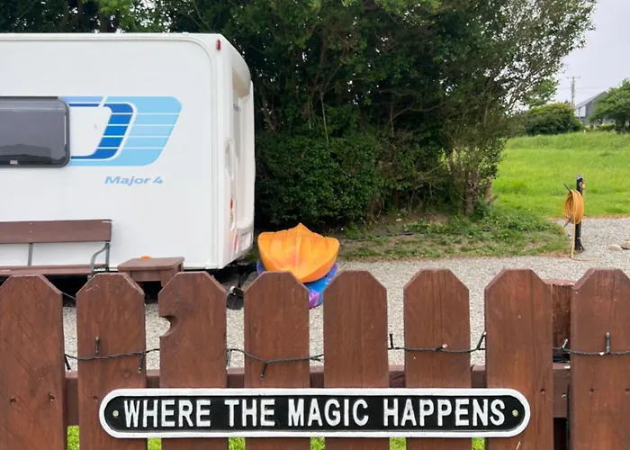 Seaview Retreat & Sauna At An Acre By The Sea קלונקילטי