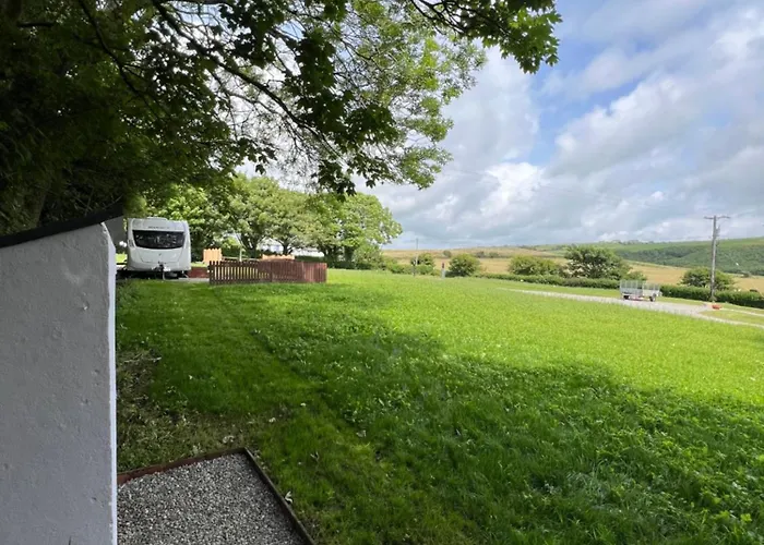 Seaview Retreat & Sauna At An Acre By The Sea