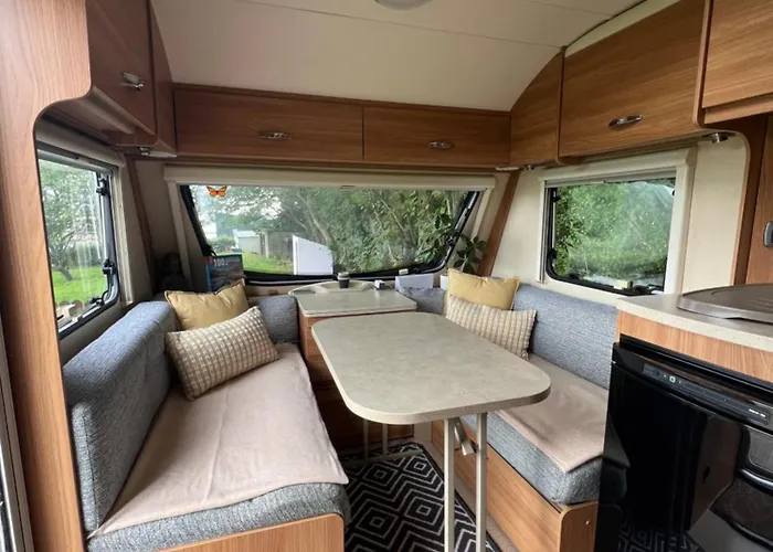 בית נופש Seaview Retreat & Sauna At An Acre By The Sea *