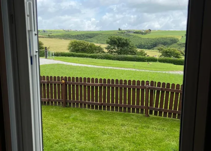 Seaview Retreat & Sauna At An Acre By The Sea *