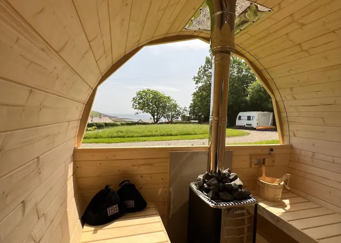 בית נופש Seaview Retreat & Sauna At An Acre By The Sea *