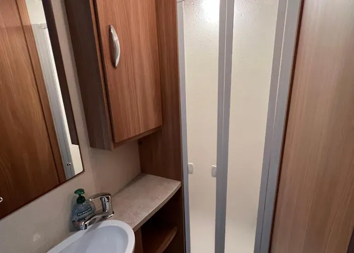 בית נופש Seaview Retreat & Sauna At An Acre By The Sea *